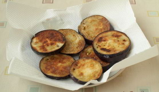 бутерброды с баклажанами и помидорами