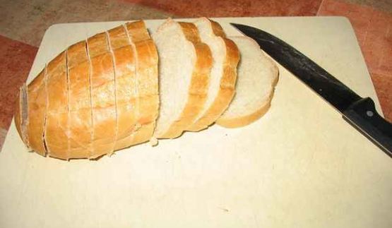 бутерброды с чесноком и рубленым яйцом