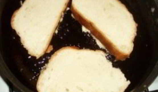 бутерброды с колбасой и картошкой