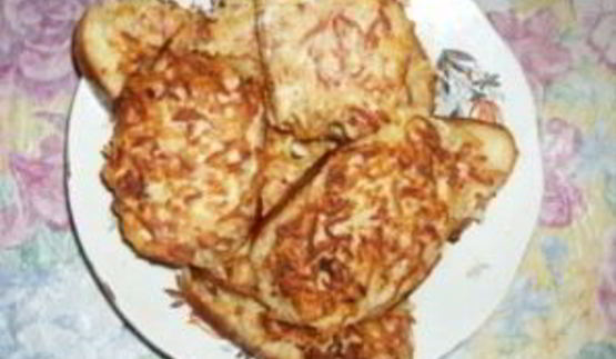 бутерброды с колбасой и картошкой