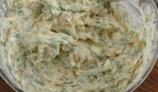 бутерброды с копченым кальмаром