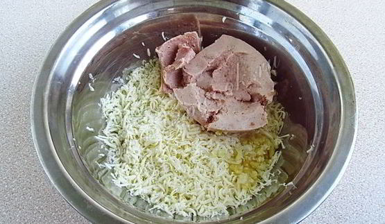 бутерброды с куриным паштетом и сыром