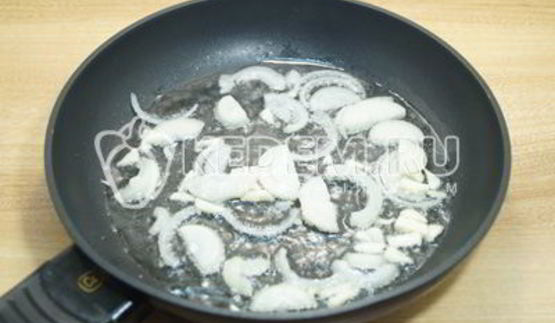 бутерброды с паштетом из куриной печени