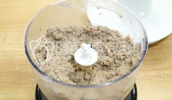 бутерброды с паштетом из куриной печени