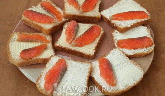 бутерброды с семгой
