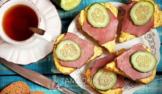 бутерброды с ветчиной