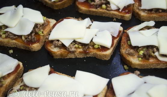 горячие бутерброды с фаршем