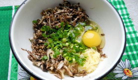 горячие бутерброды с картофелем и грибами