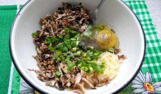 горячие бутерброды с картофелем и грибами