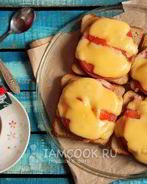 Горячие бутерброды с колбасой в микроволновке