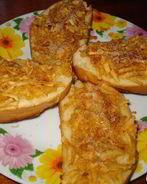 Горячие бутерброды с яблоком и корицей