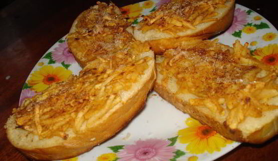 горячие бутерброды с яблоком и корицей