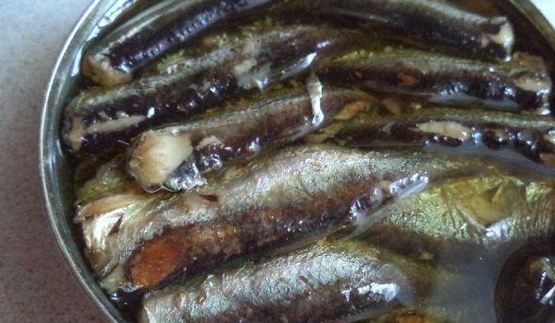 горячие бутерброды со шпротами