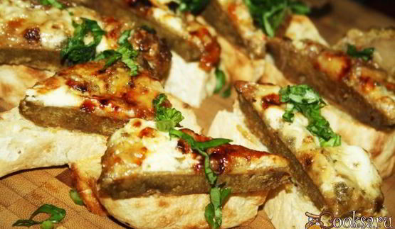 пикантные бутерброды с говяжьей печенью