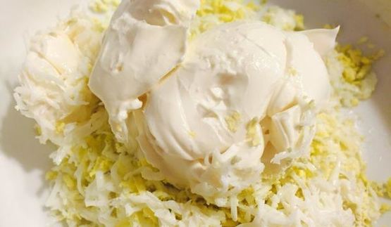 закусочные бутерброды со шпротами