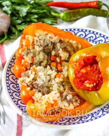 Рецепт фаршированных перцев в томатном соусе