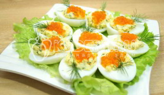 яйца фаршированные красной икрой