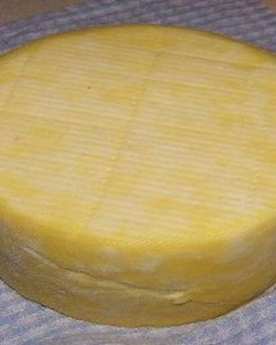 Голландский твердый сыр