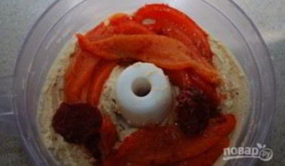 хумус с паприкой