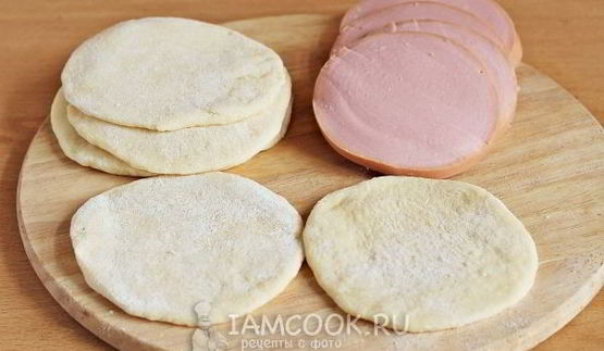 колбаса в тесте