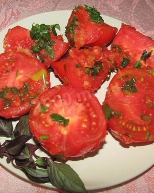 Летняя закуска помидоры по-корейски