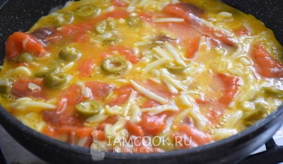 фриттата с лососем и сыром