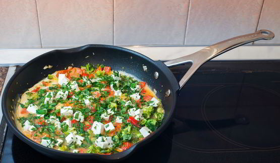 фриттата с овощами и сыром