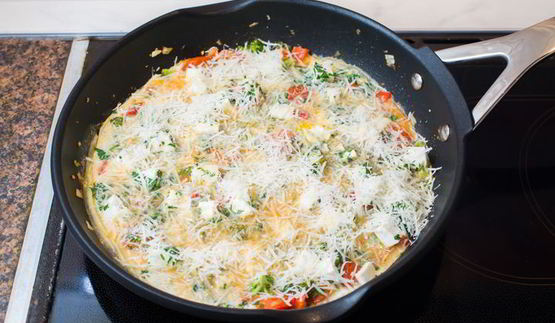 фриттата с овощами и сыром