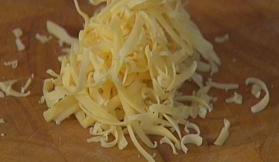 фриттата с пастой и красным песто