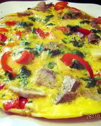 Фриттата с телятиной, красным перцем и шпинатом