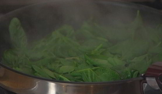 фриттата со шпинатом и ветчиной