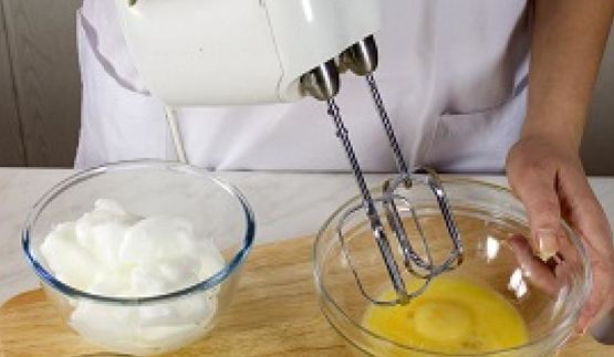 фруктово-ягодный омлет-суфле