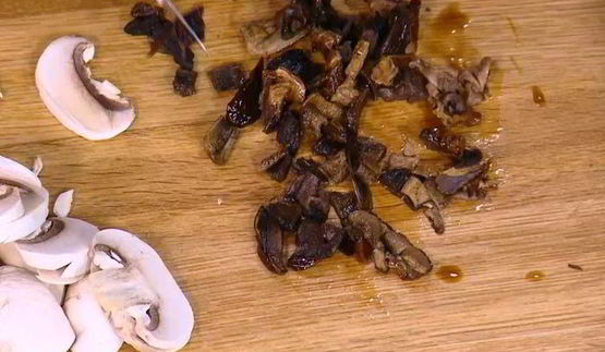 грибная фриттата со сливочным сыром