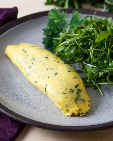 Рецепт классического французского омлета с зеленью