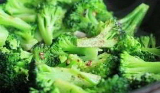 омлет с брокколи