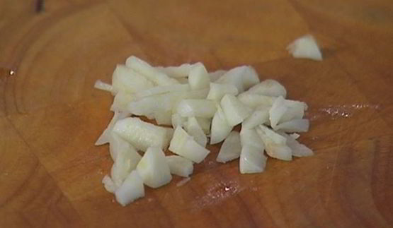 омлет с грибами, руколой и голубым сыром