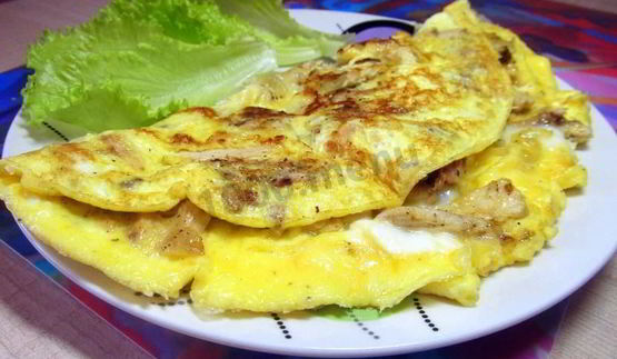 омлет с курицей и сыром