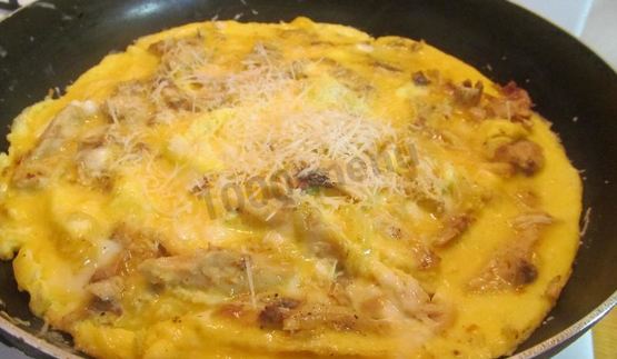 омлет с курицей и сыром