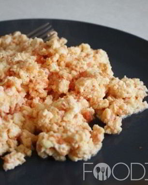 Омлет с помидорами