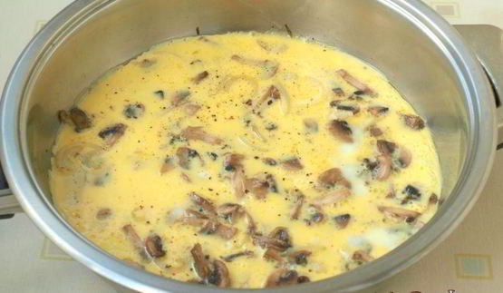 омлет с шампиньонами
