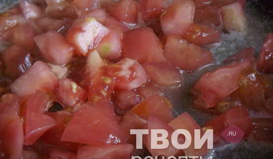 омлет с томатами и зеленым горошком