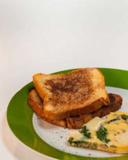 Рецепт омлета с вешенками и камамбером