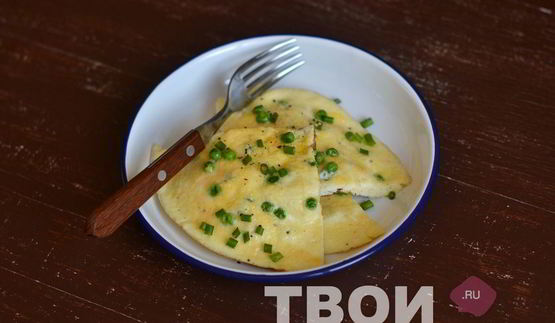 омлет с зеленым горошком и сыром