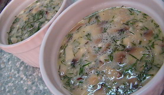 омлет с зеленью и грибами