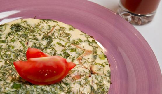 омлет с зеленью