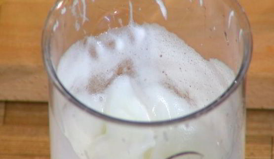 омлет-суфле с ягодами и вареньем