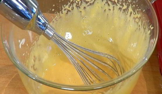 омлет-суфле с ягодами и вареньем