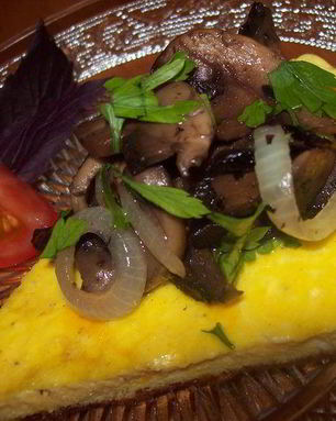 Сметанный омлет с грибами