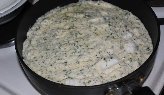 взбитый омлет с сыром и зеленью