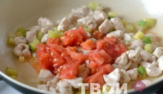 помидоры с курицей